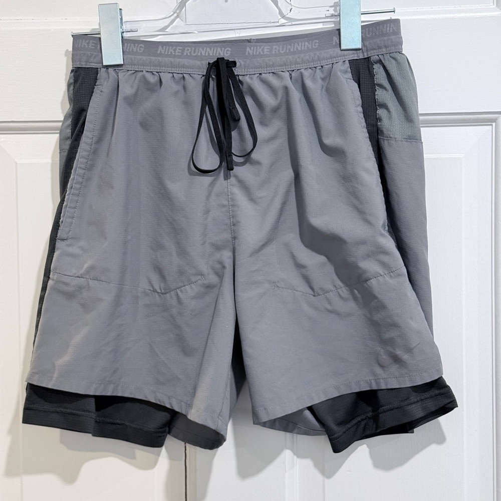 Nike Men’s Dri-FIT Flex Stride Grey & Black Shorts 5in Size S - Picture 8 of 12